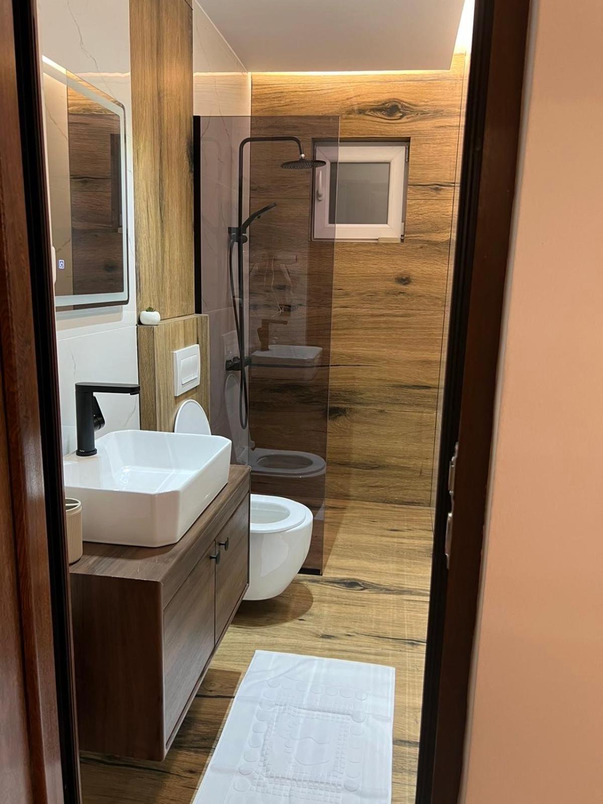 Hotel Europa Prishtina Pristina Kültér fotó