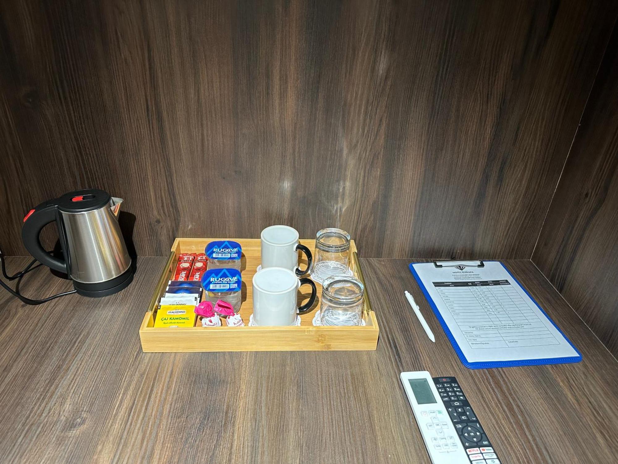 Hotel Europa Prishtina Pristina Kültér fotó