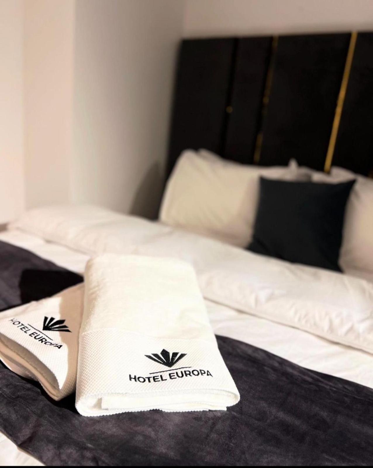 Hotel Europa Prishtina Pristina Kültér fotó