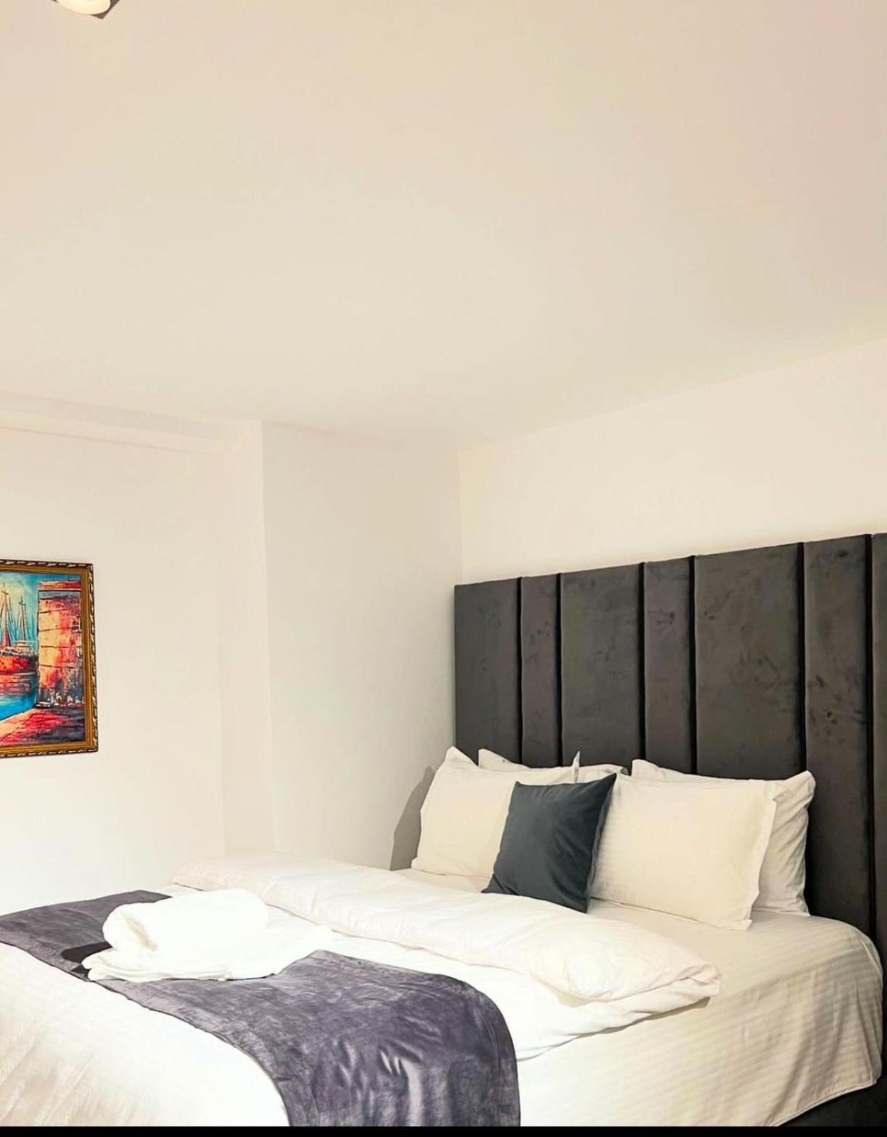 Hotel Europa Prishtina Pristina Kültér fotó